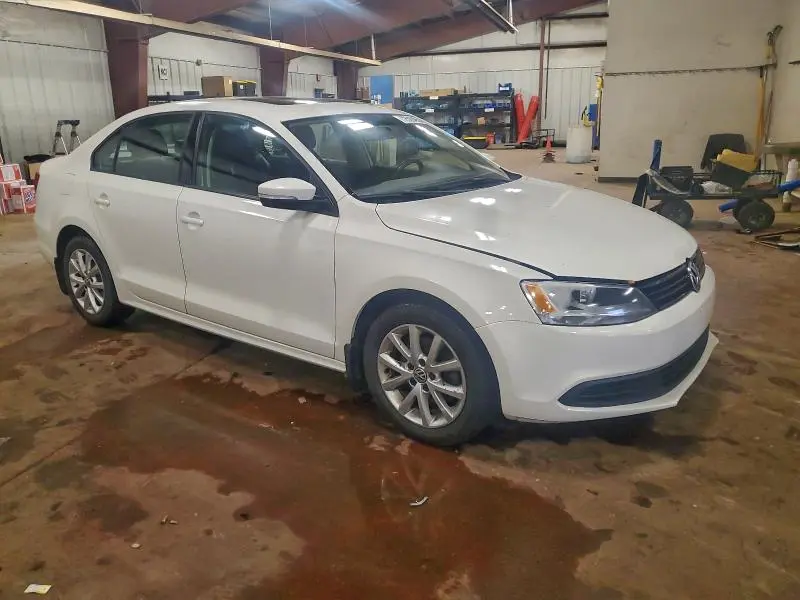 2012 VOLKSWAGEN JETTA SE  