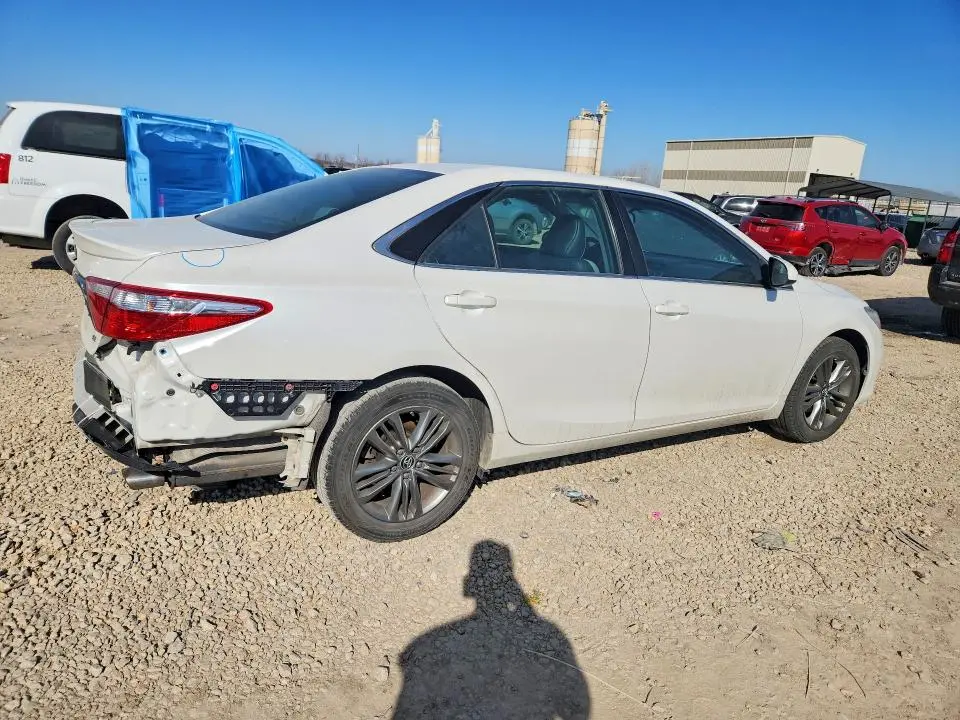 2016 TOYOTA CAMRY   