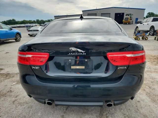 2017 JAGUAR XE PREMIUM  