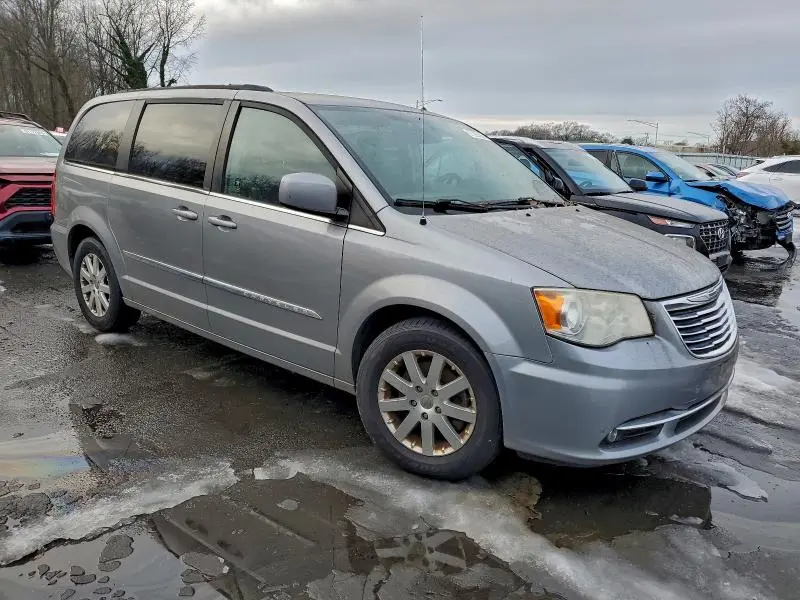2013 CHRYSLER TOWN & COUNTRY TOURING  