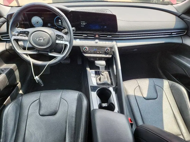 2022 HYUNDAI ELANTRA LIMITED  