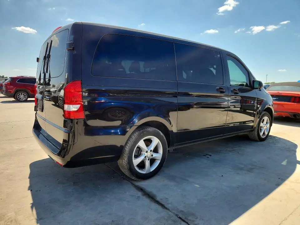 2018 MERCEDES-BENZ METRIS   