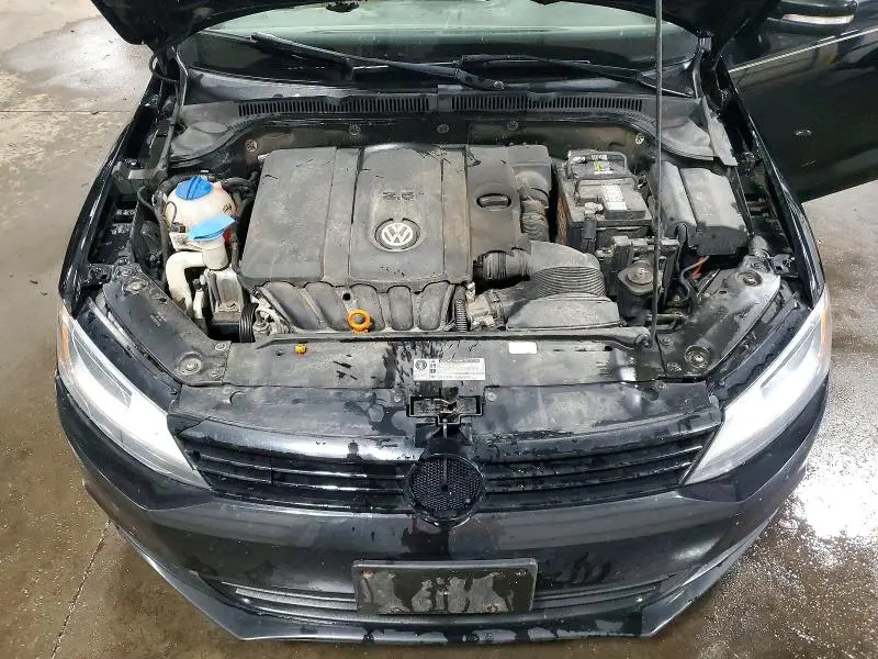 2012 VOLKSWAGEN JETTA SE  