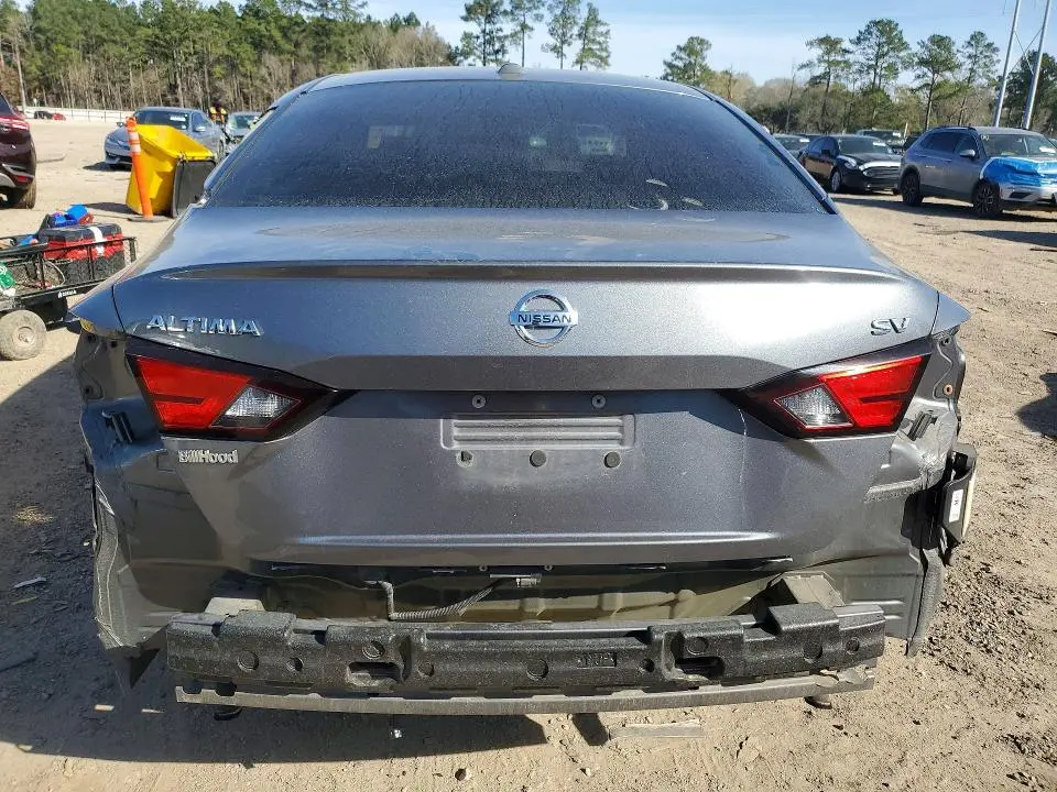 2022 NISSAN ALTIMA SV  