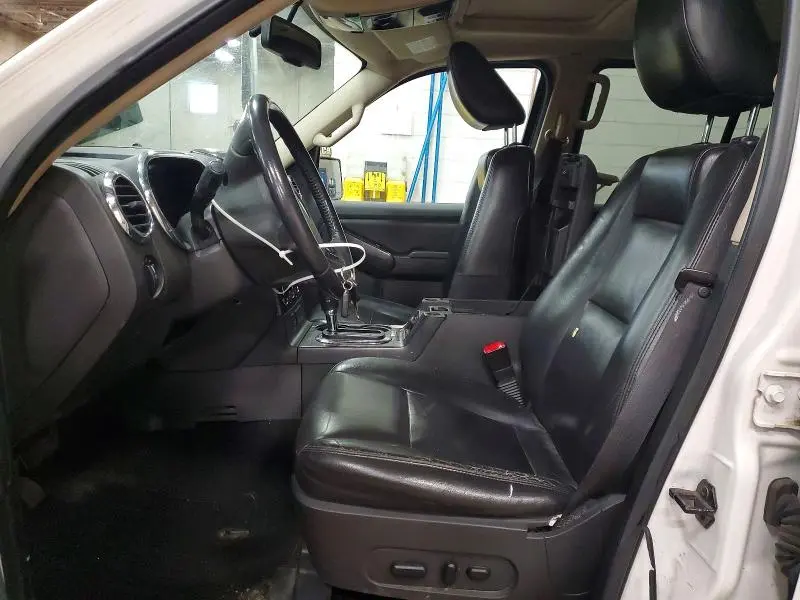 2010 FORD EXPLORER XLT  