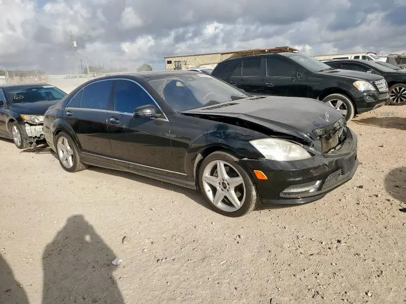 2011 MERCEDES-BENZ S 550  
