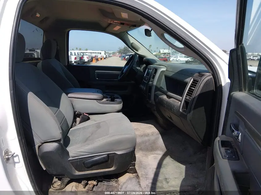 2019 RAM 1500 CLASSIC TRADESMAN  4X4 8' BOX