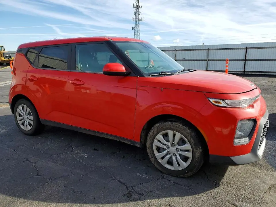 2022 KIA SOUL LX  