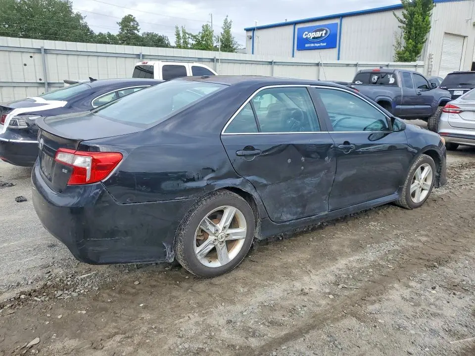 2012 TOYOTA CAMRY SE  