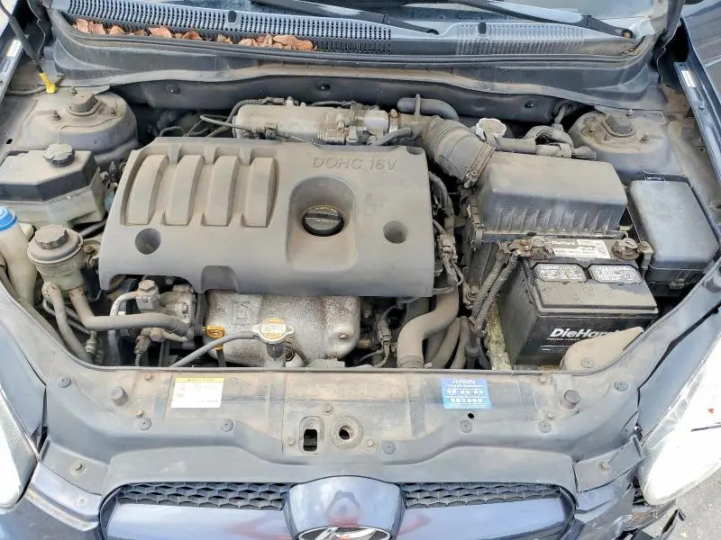 2010 HYUNDAI ACCENT GS  