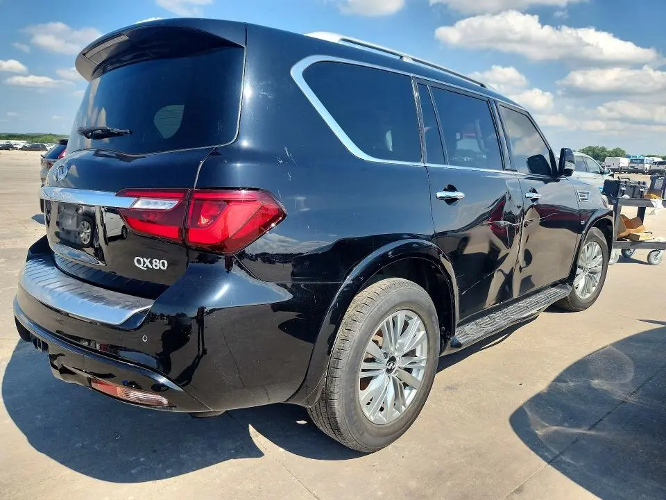 2019 INFINITI QX80 LUXE  