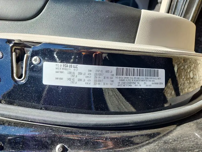 2017 CHRYSLER PACIFICA LX  