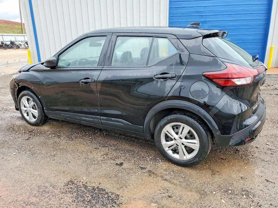 2021 NISSAN KICKS S  