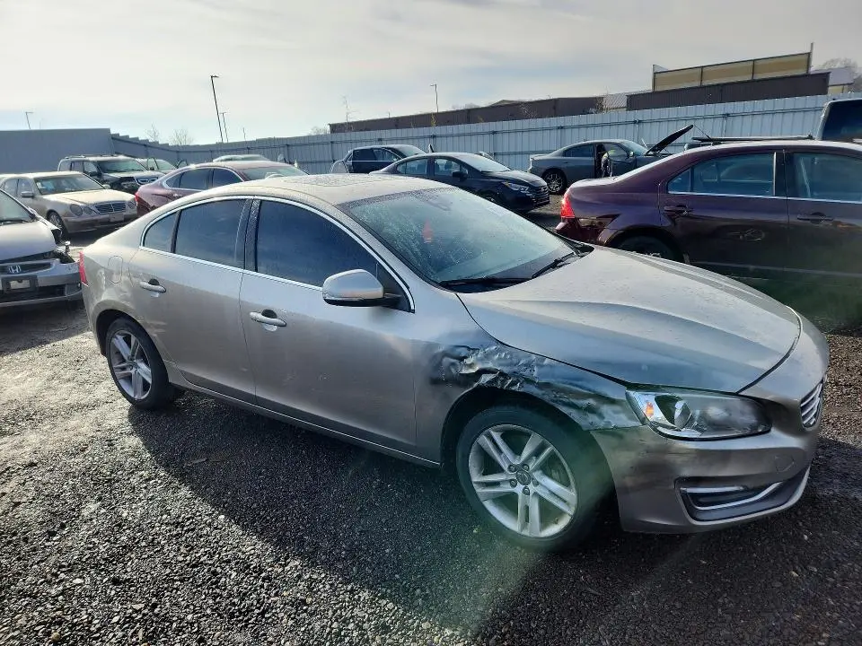 2014 VOLVO S60 T5  