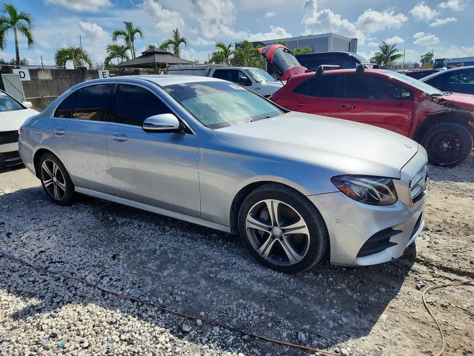 2017 MERCEDES-BENZ E 300 4MATIC  