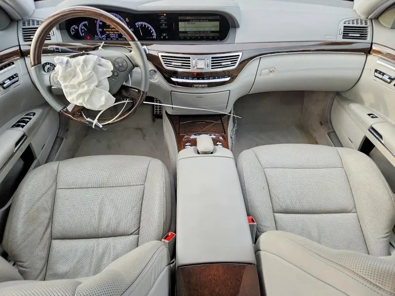 2013 MERCEDES-BENZ S 400  