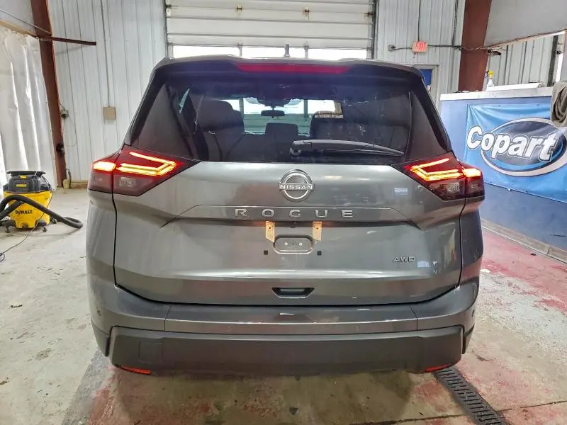 2025 NISSAN ROGUE SV  