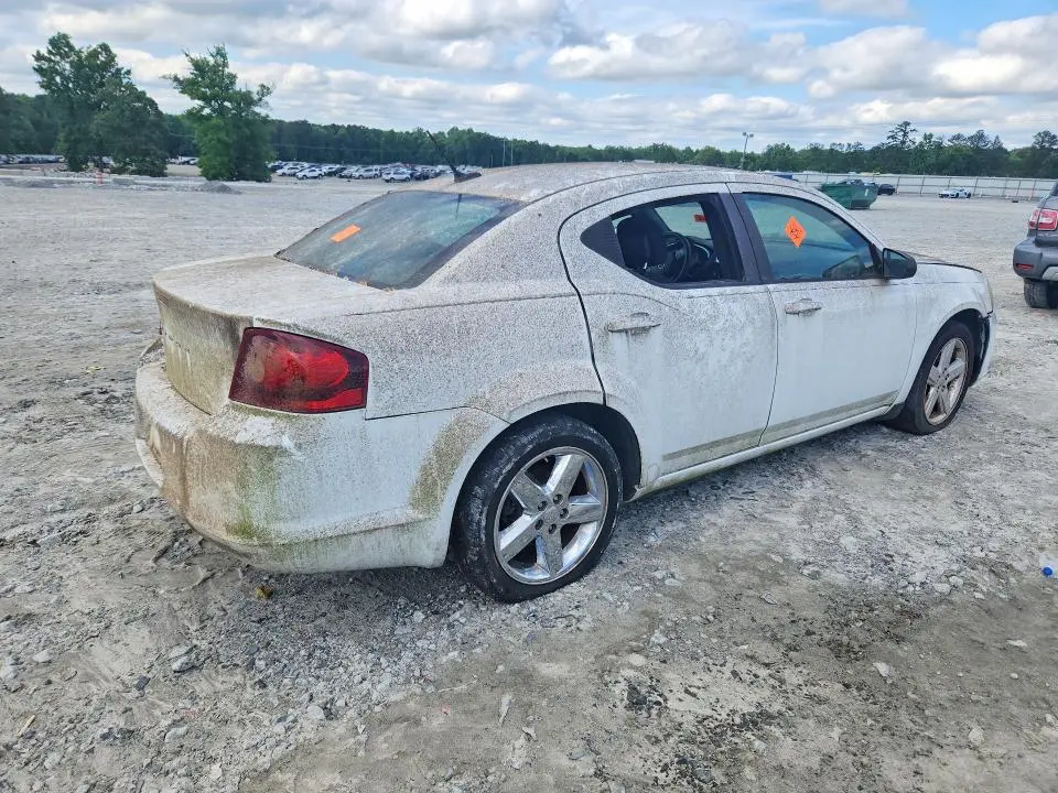2013 DODGE AVENGER SE  
