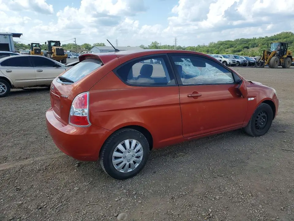 2010 HYUNDAI ACCENT GS  