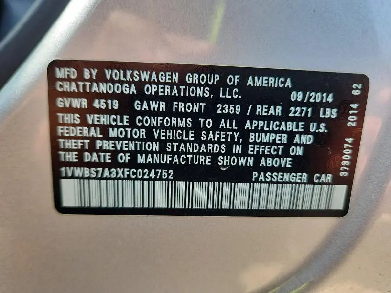 2015 VOLKSWAGEN PASSAT SE  