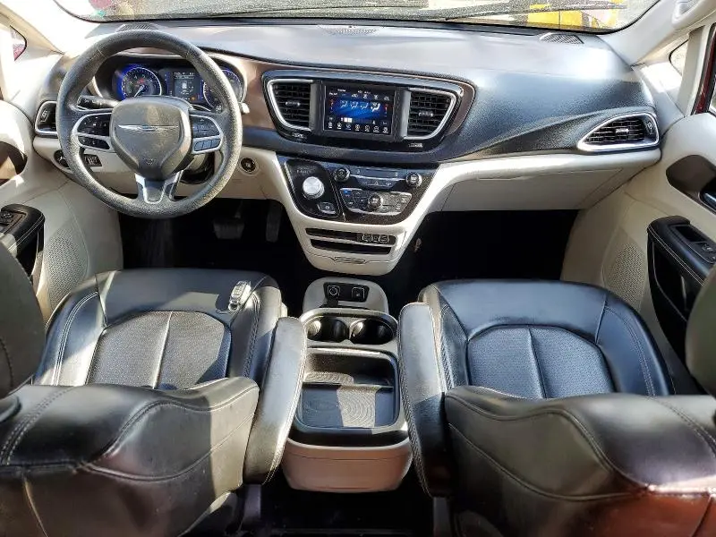 2021 CHRYSLER VOYAGER LXI  