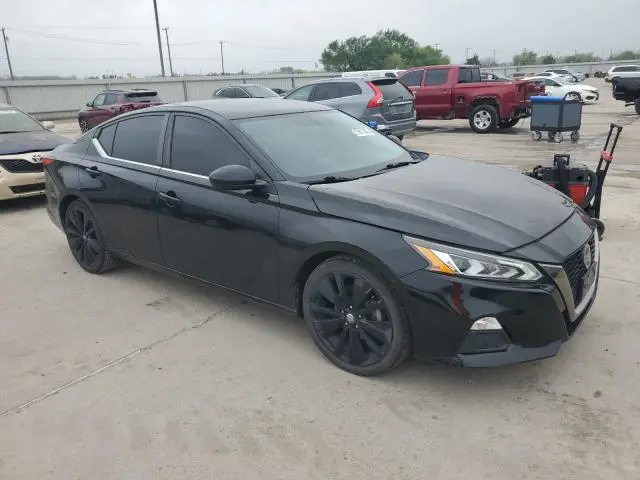 2019 NISSAN ALTIMA SR  