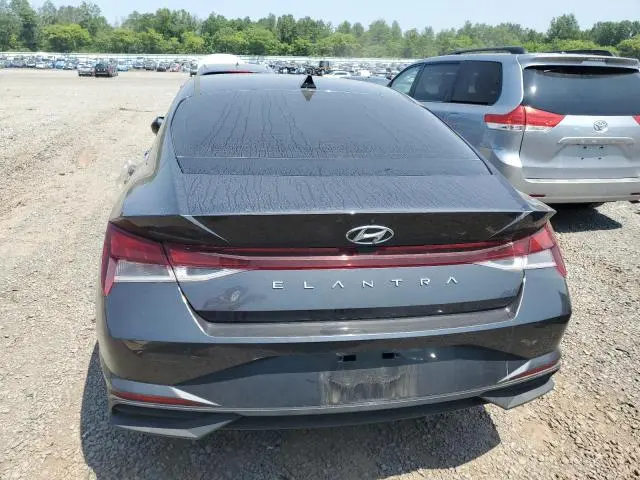 2021 HYUNDAI ELANTRA SE  