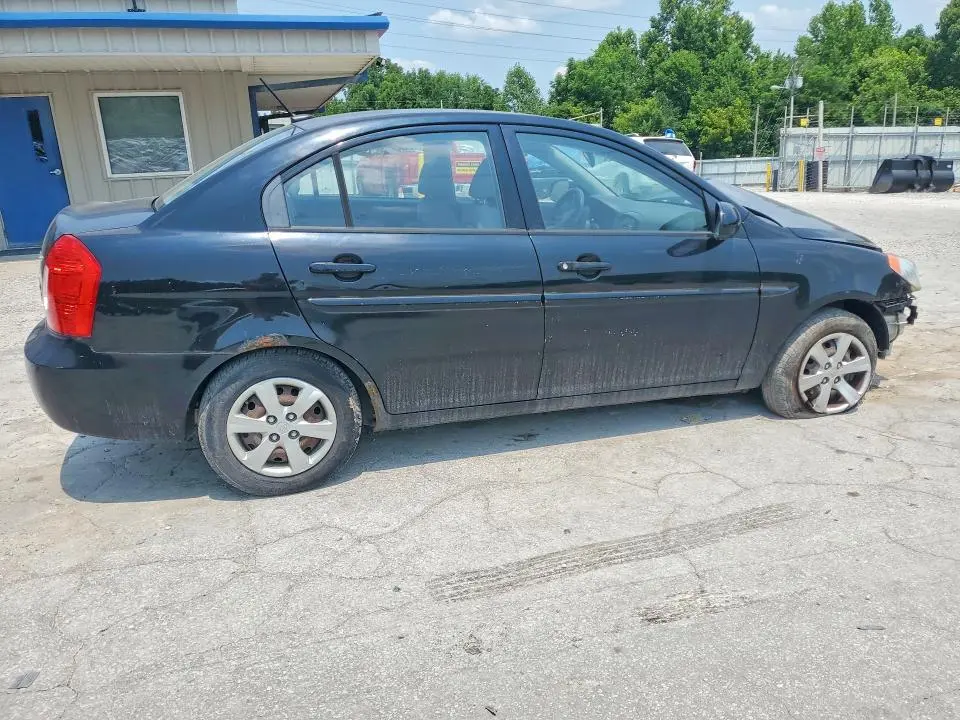 2010 HYUNDAI ACCENT GLS  