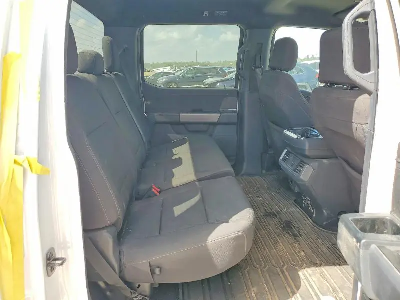 2025 FORD F150 XLT  