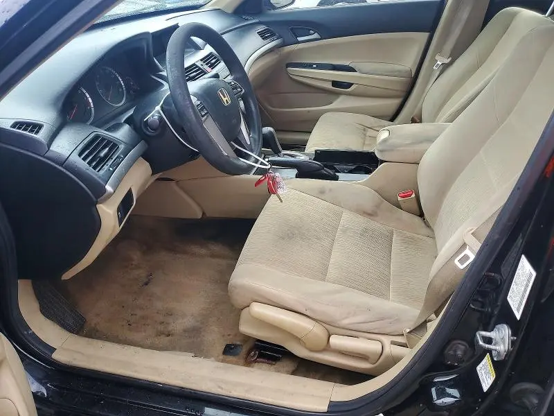 2011 HONDA ACCORD LX  