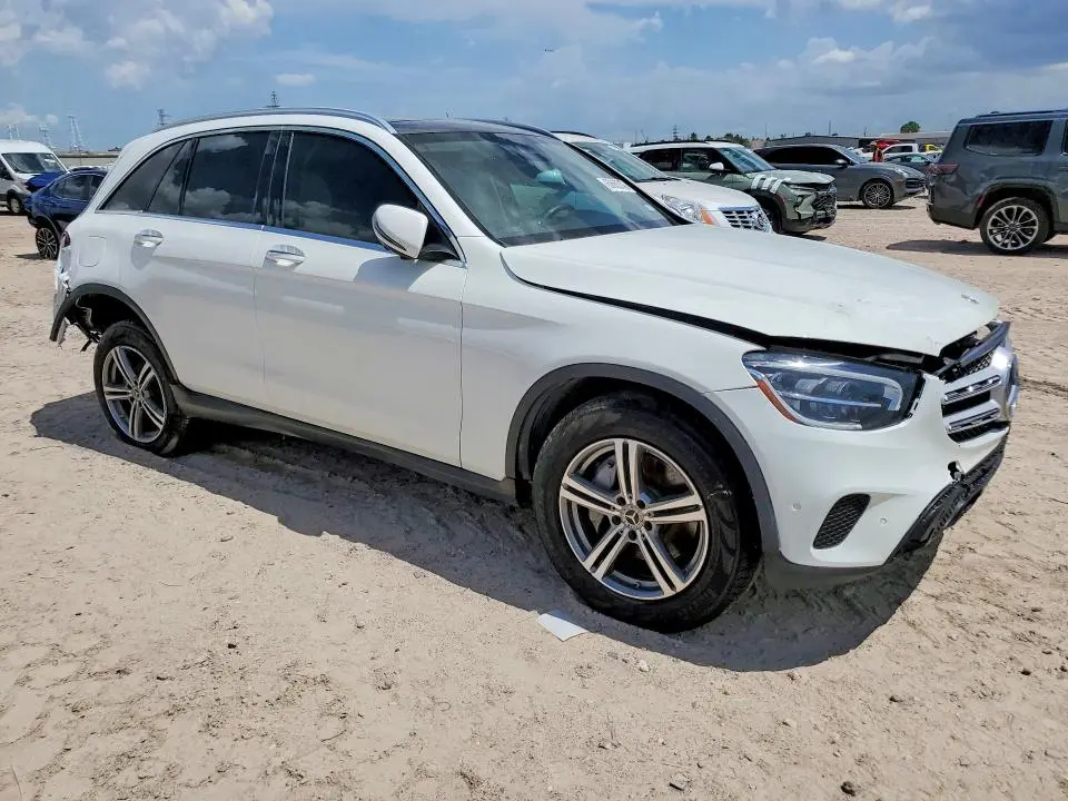 2022 MERCEDES-BENZ GLC 300  