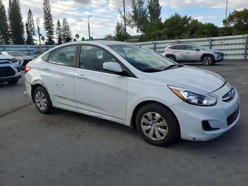 2017 HYUNDAI ACCENT SE  
