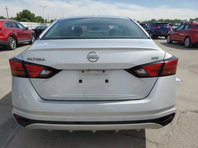 2023 NISSAN ALTIMA SV  