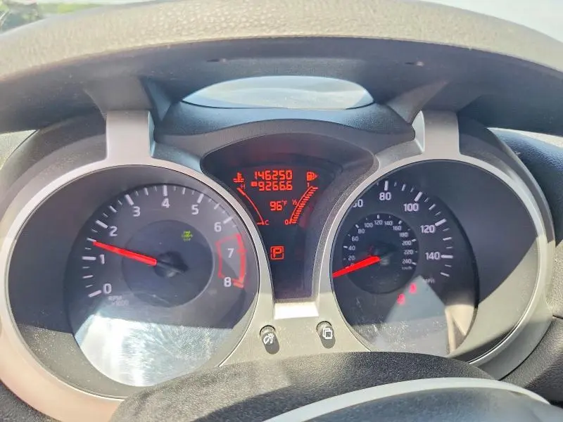 2013 NISSAN JUKE S/SV/SL  