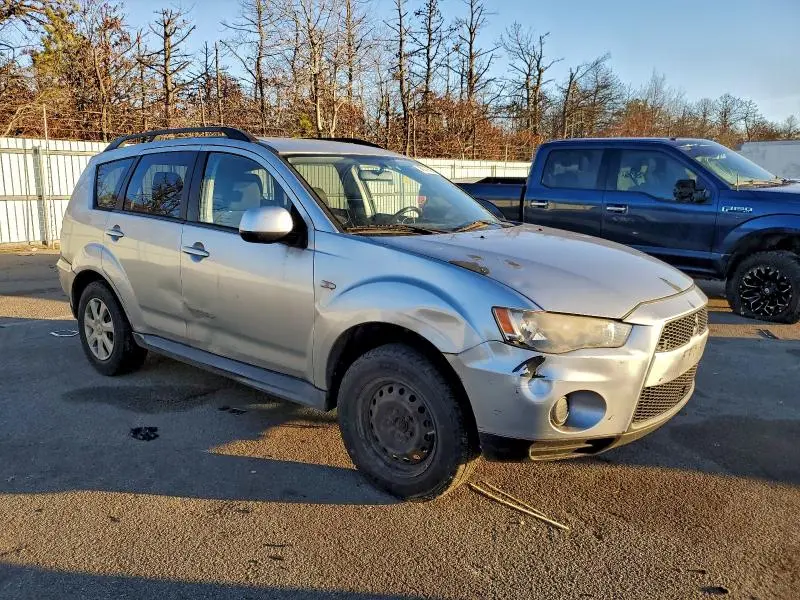 2012 MITSUBISHI OUTLANDER ES  