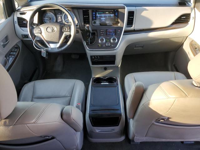 2016 TOYOTA SIENNA XLE