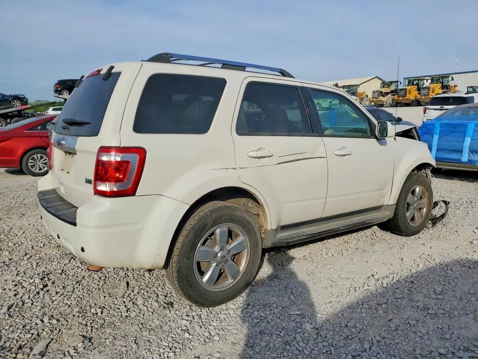 2011 FORD ESCAPE LIMITED  