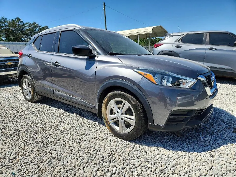 2019 NISSAN KICKS S  