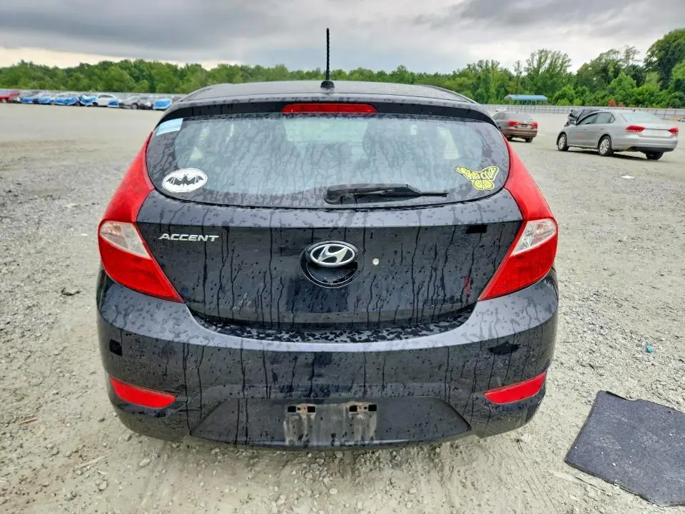 2014 HYUNDAI ACCENT GS  