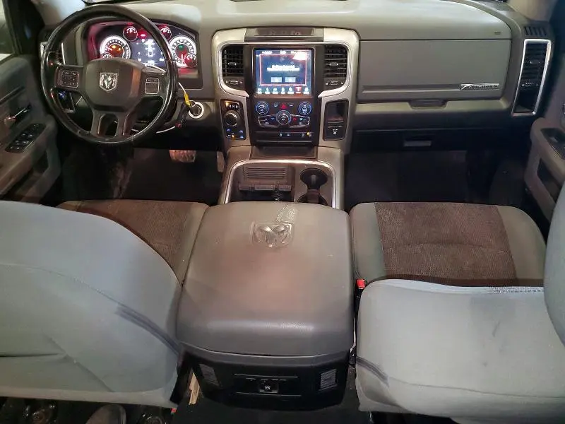 2018 RAM 1500 SLT  