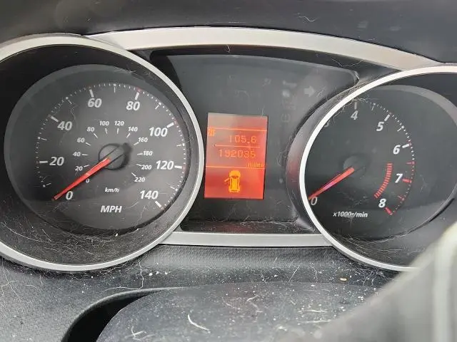 2010 MITSUBISHI OUTLANDER ES  