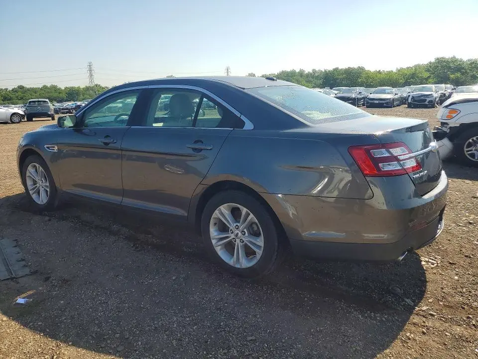 2017 FORD TAURUS SE  