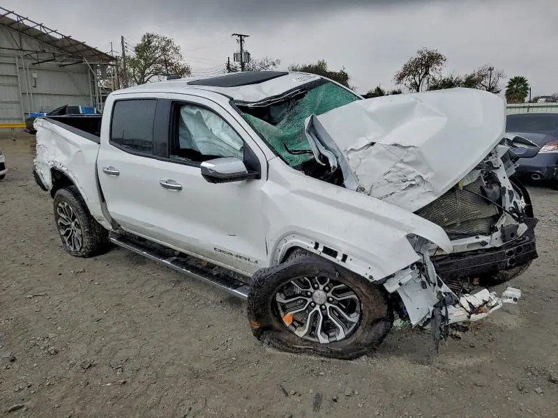 2024 GMC CANYON DENALI  