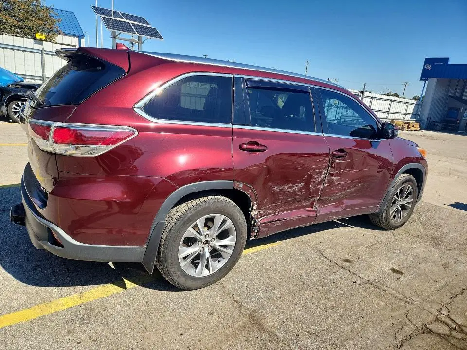 2016 TOYOTA HIGHLANDER XLE  