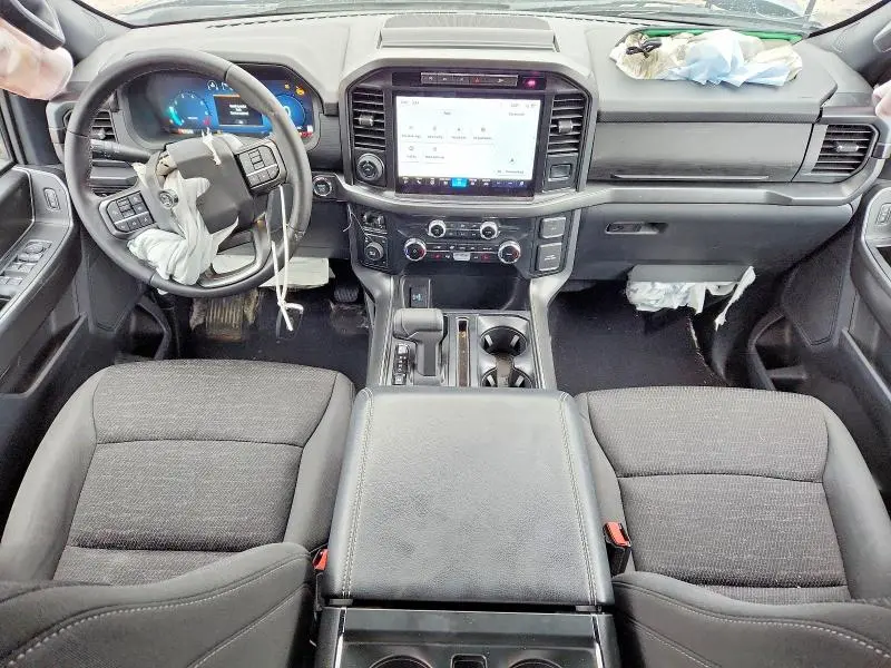 2024 FORD F150 XLT  