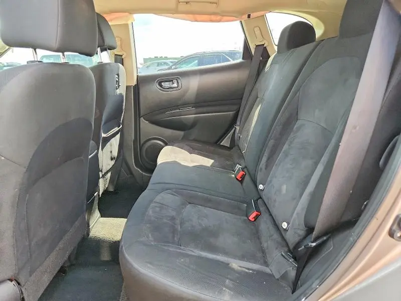 2010 NISSAN ROGUE S  