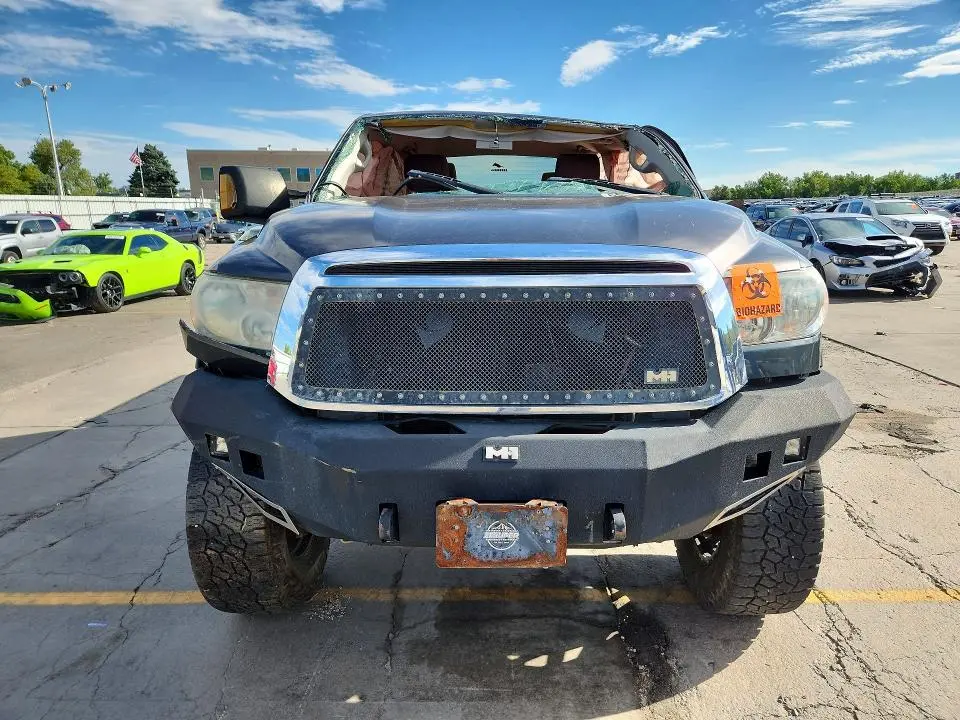 2013 TOYOTA TUNDRA CREWMAX SR5  