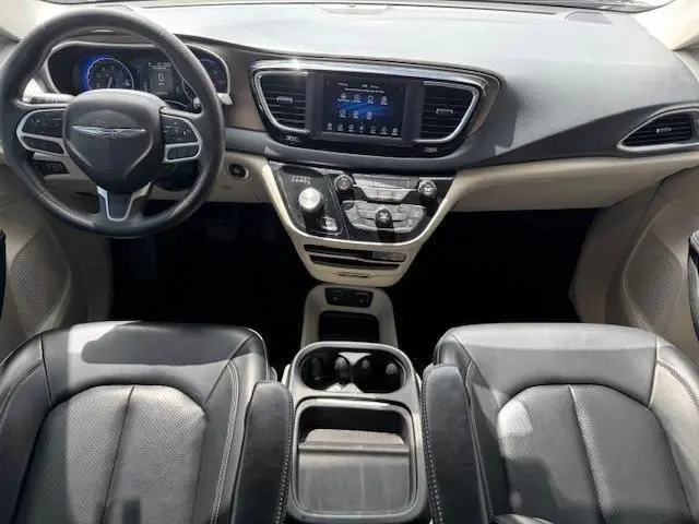 2020 CHRYSLER VOYAGER LXI  