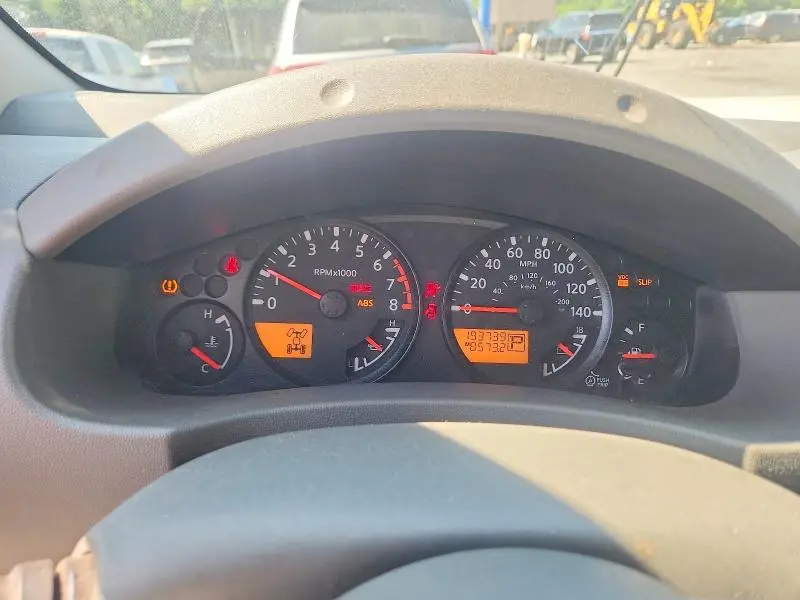 2011 NISSAN FRONTIER S  