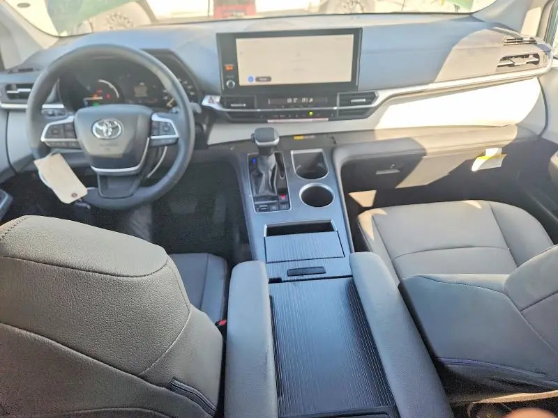 2026 TOYOTA SIENNA XLE 7-PASSENGER  